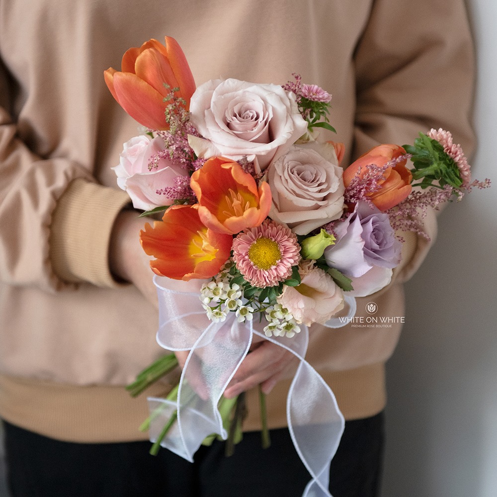 Penang Bloom Bazaar: Nurturing Connections in Your Florist Oasis